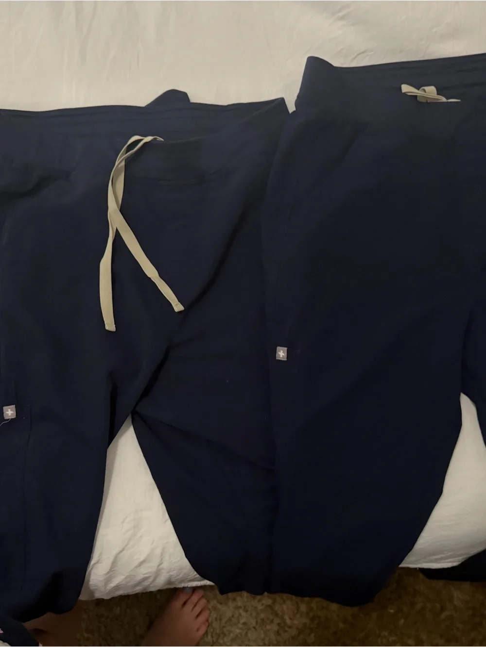 Figs Men's Navy Scrub Pants with Cream Drawstring